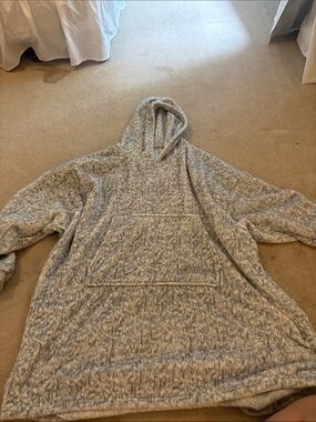 The Comfy Oversized Hooded Pullover - Heather Gray